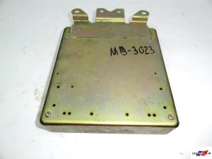 Sterownik Ecu MD175667 E2T38974 Bosch