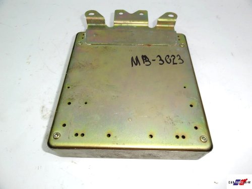 Sterownik Ecu MD175667 E2T38974 Bosch