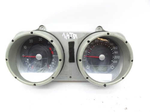 Licznik Obrotomierz VW Polo  1036025070 5220301800 Motometer