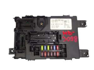 Skrzynka Bezpieczników 00517817590 Delphi Fiat