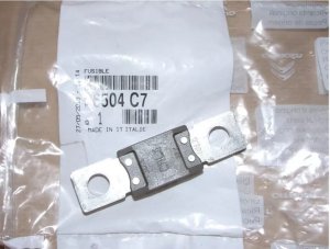Bezpiecznik 32V  6504C7 Nowy OE PSA