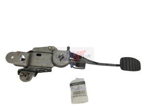 Pedał Sprzęgła 8200510910 Nowy OE Renault Clio 3 