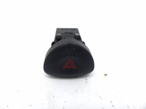 Przełącznik Świateł Awaryjnych 8200442723  R. Clio 2 Lift   
