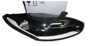 Reflektor prawy 260105997R Renault Megane III Nowy Oryginał