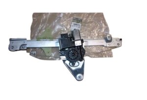 Podnośnik Szyby Elektryczny 807217664R Dacia Duster II Przód Lewy