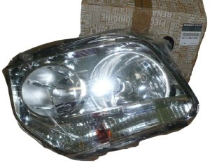 Reflektor 260108233R Prawy Przód Dacia Duster