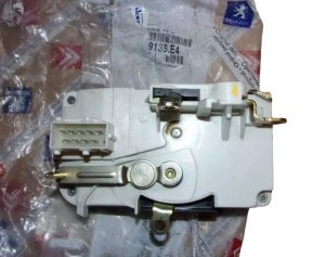 Zamek Drzwi Prawy Przód 9136E4 Citroen Jumpy IV Peugeot 206,306 Oryginał 