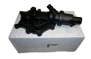 Obudowa Termostatu 8200561426 Renault Clio II, Laguna II  1.4/1.6 16V Oryginał