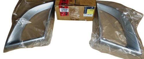Kratka Wlotu Powietrza 7711425445 Renault Megane III Oryginał