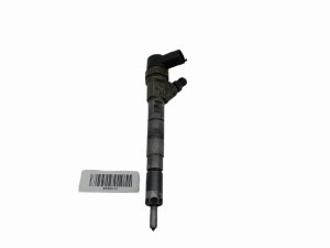 Wtryskiwacz 2.2 dci  8200010074 Renault 