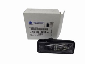 Lampka Tablicy Rejestracyjnej 9815226680 Citroen C5 08- Peugeot 508 Oryginał Nowa