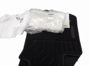 Dywaniki Welurowe Komplet 8201654203 Renault Megane IV Oryginał