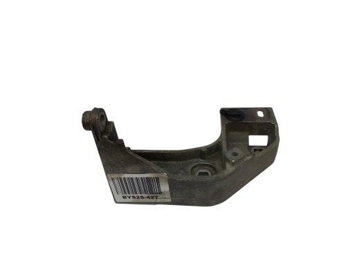 Wspornik Pompy Wtryskowej 1.9 DCI  8200157461  Renault Trafic II