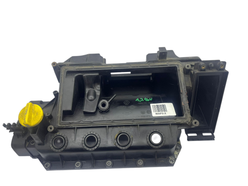 Pokrywa Zaworów 1.2 16V 7701050061 8200120140  Renault Clio II  Kangoo 