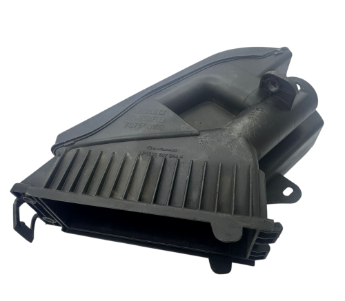 Obudowa Filtra Powietrza 1.2 16V  8200042209 8200239816 Renault Clio II Twingo I