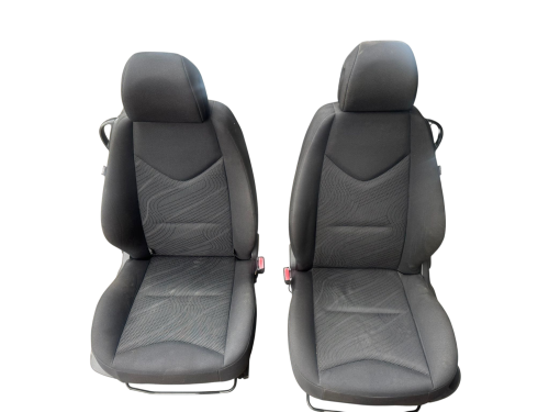 Komplet Foteli 8846H0 8846H4 Peugeot 308 3 Drzwi