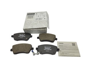 Klocki hamulcowe przód 410608481R Renault Clio III Modus Oryginał