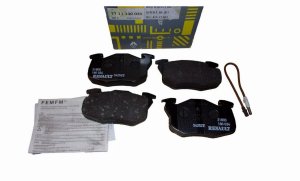 Klocki Hamulcowe Przód 7711130034 Renault Clio 1.1/1.2/1.4/1.9D BDX Oryginał Nowy