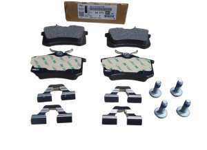 Klocki Hamulcowe Tył 1617190980 Opel Crossland X Oryginał Nowy