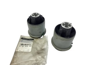 Tuleja Tylnej Belki Kpl 7701479190 Renault Megane 02- Oryginał Nowy