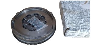 Koło Dwumasowe 1231000Q4D Nissan NV400 2.3DCI Oryginał Nowy