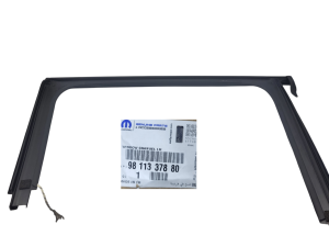 Uszczelka Szyby Lewy Tył 9811337880 Peugeot 2008 13- Oryginał